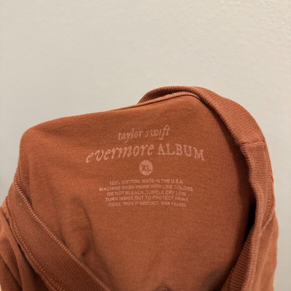 Taylor Swift Evermore Gold Rush Long Sleeve T-Shirt Size XL - Picture 4 of 4